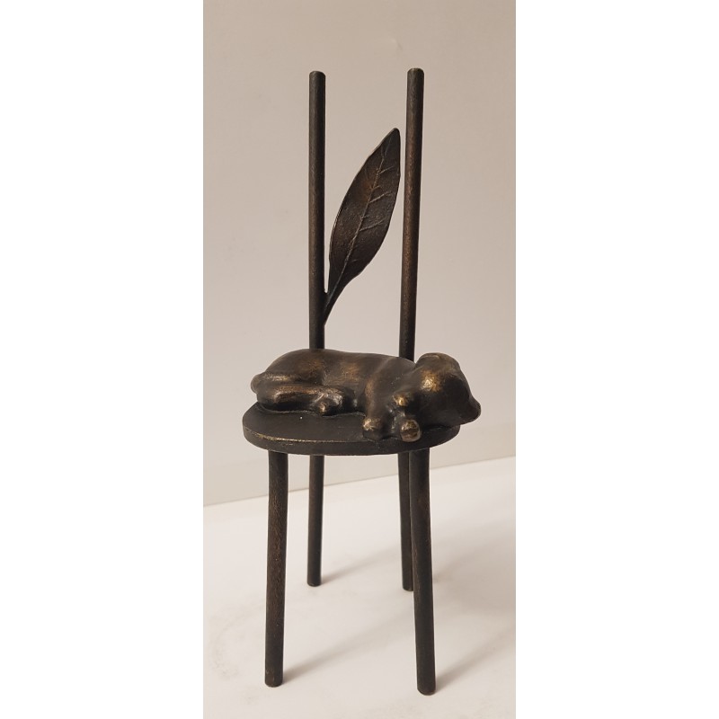 Kizlich, Pies na krześle